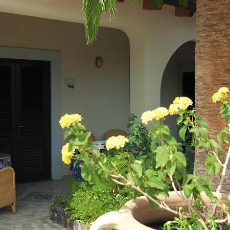 Hotel Aura 3*