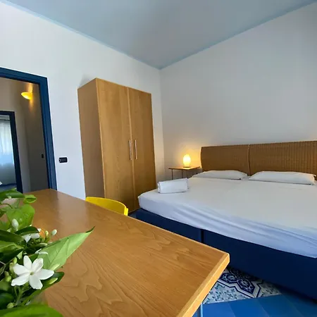 Aura Hotel 3*
