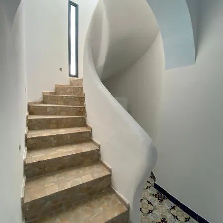 Aura Hotel 3*